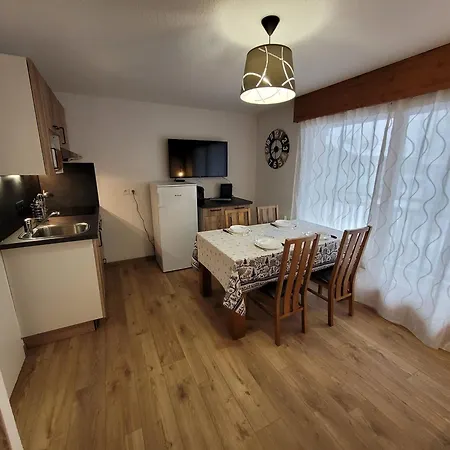 Apartment 4 Pers Renove, Lumineux, Au Centre Des Gets, Proche Pistes Et Commerces - Fr-1-598-114 *